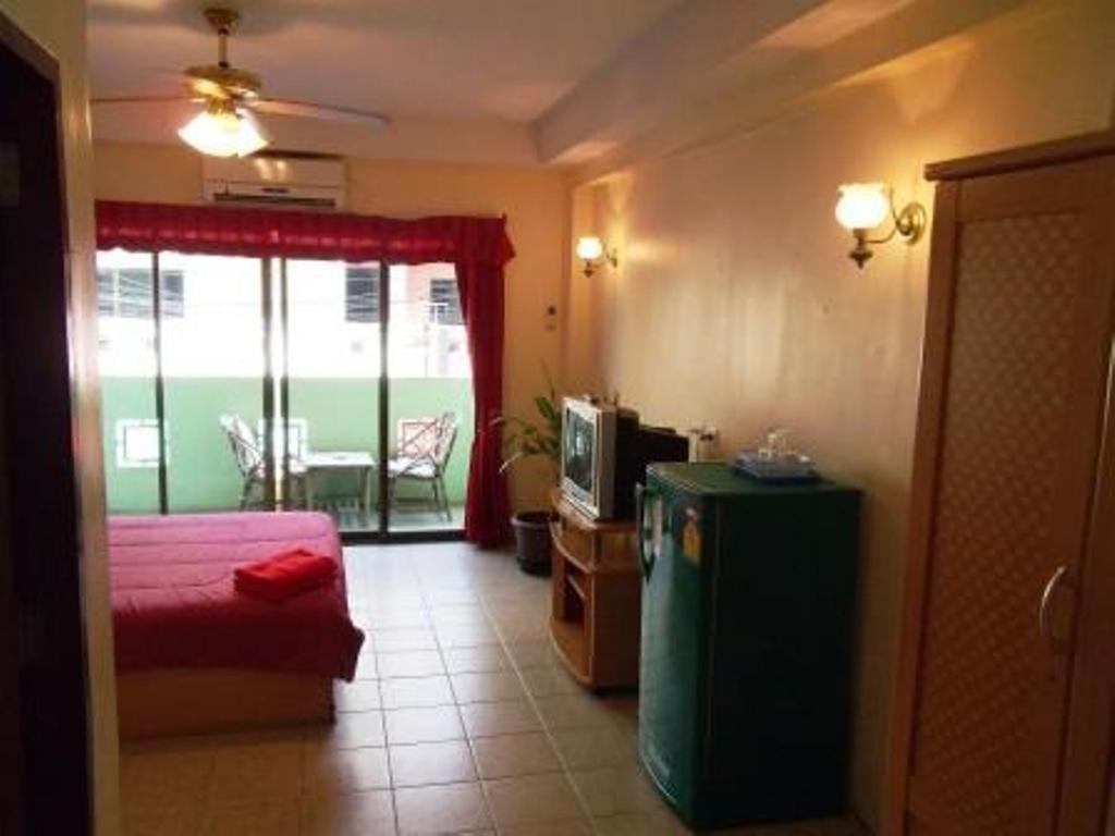 Billabong Hotel Pattaya Room photo